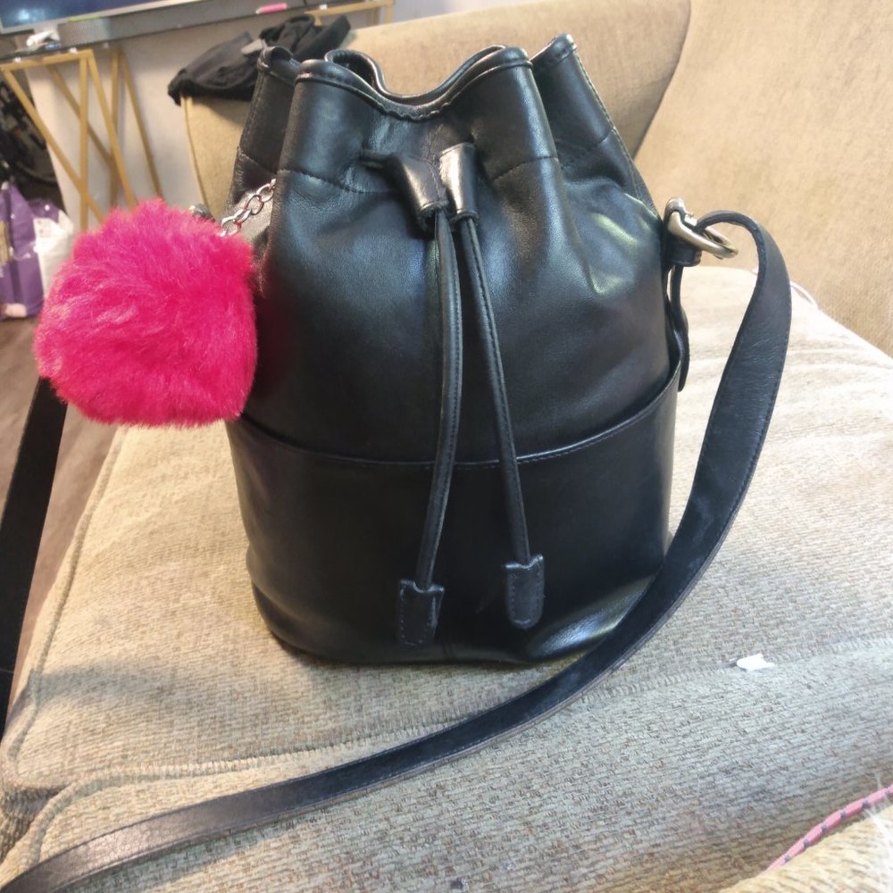 **SOLD**Coach Thompson Bucket Bag